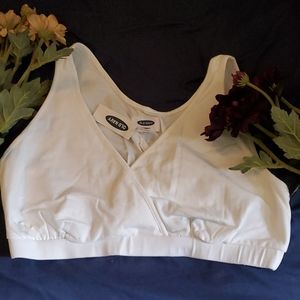 Old Navy Maternity nursing bra NWT!